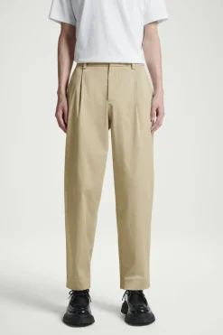 Best COS RELAXED PLEATED COTTON TAPERED PANTS BEIGE