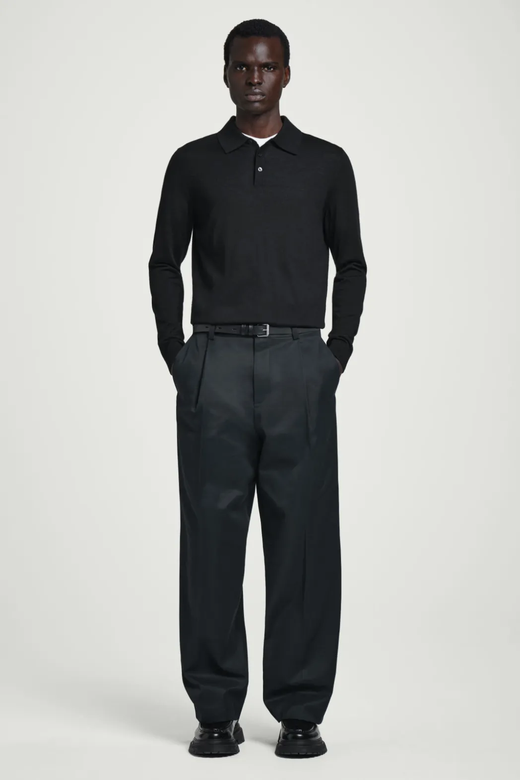 Hot COS RELAXED PLEATED COTTON WIDE-LEG PANTS NAVY