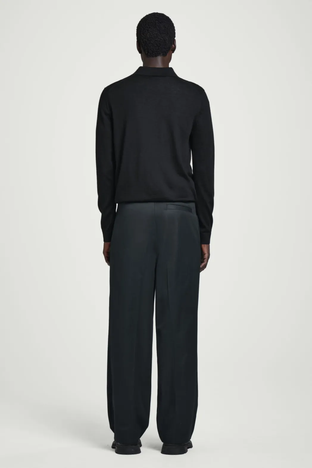 Hot COS RELAXED PLEATED COTTON WIDE-LEG PANTS NAVY