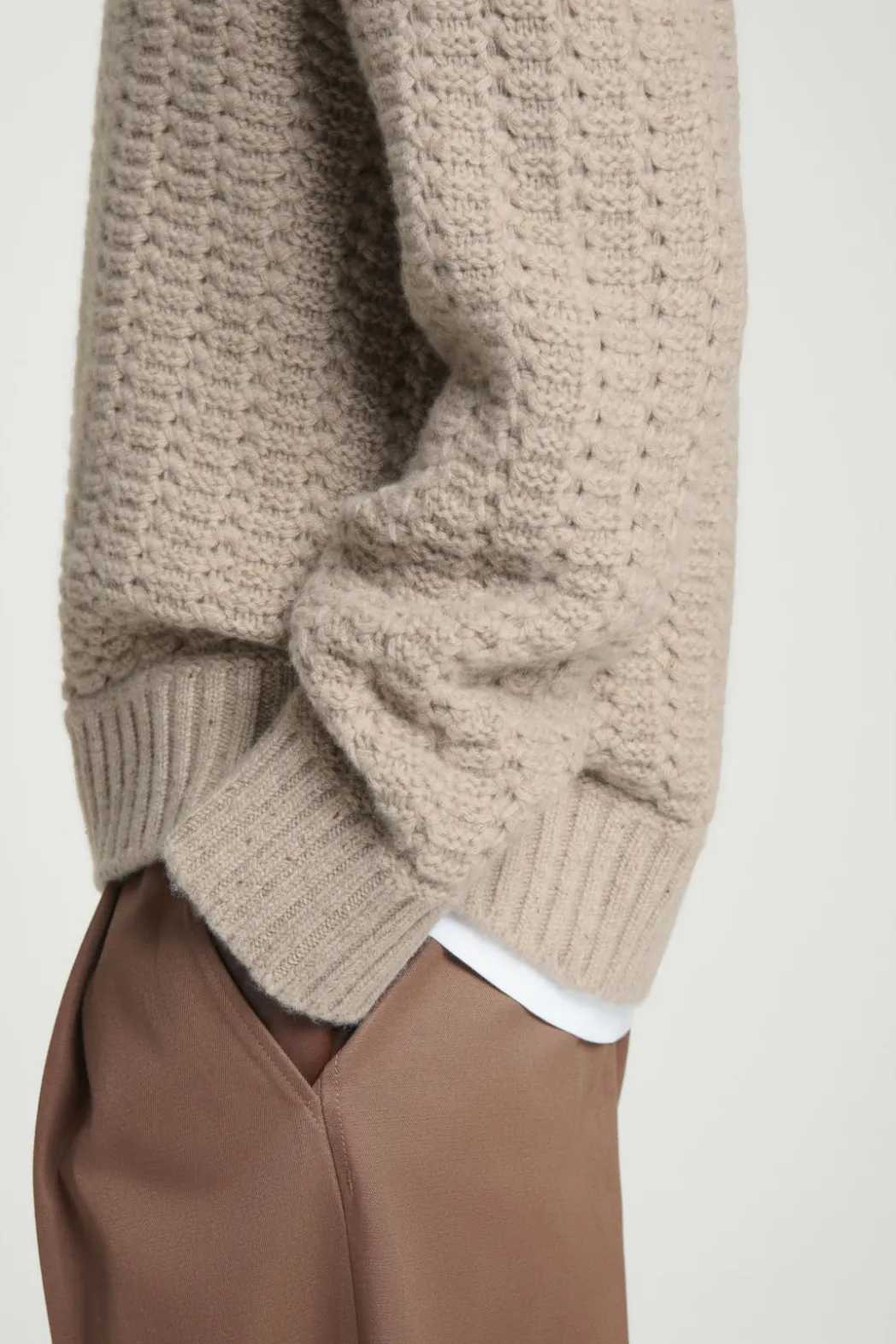 Clearance COS RELAXED POINTELLE-KNIT PURE CASHMERE SWEATER MOLE