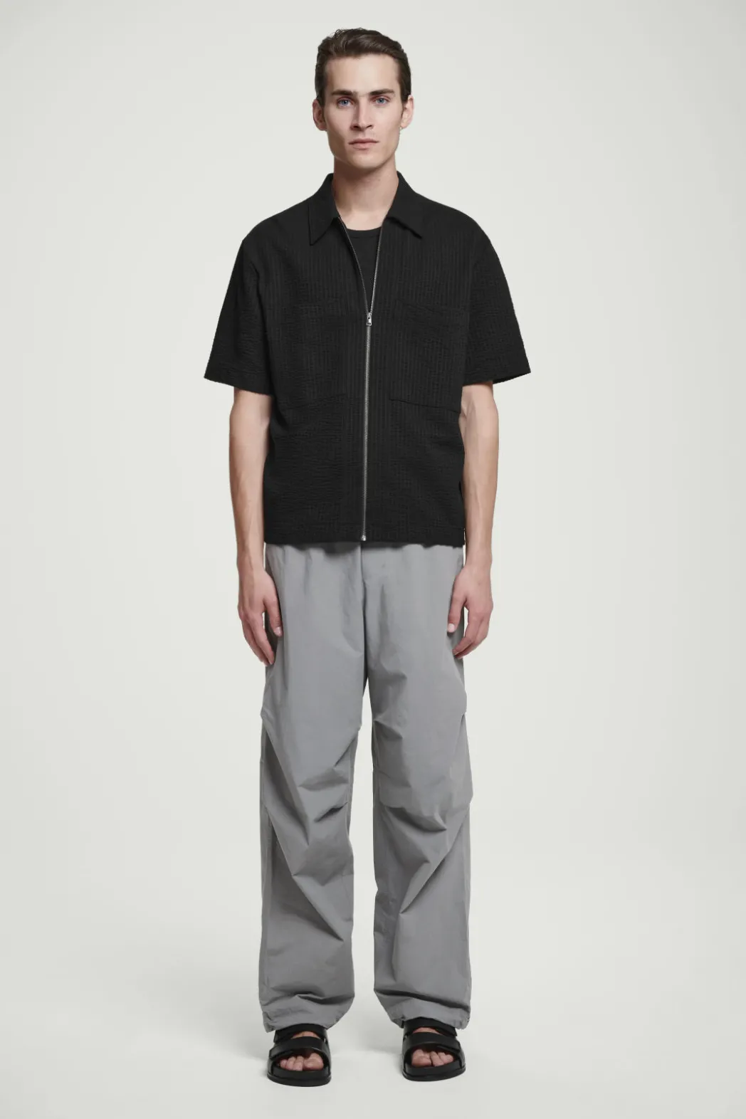 Clearance COS RELAXED SEERSUCKER COTTON ZIPPED SHIRT BLACK