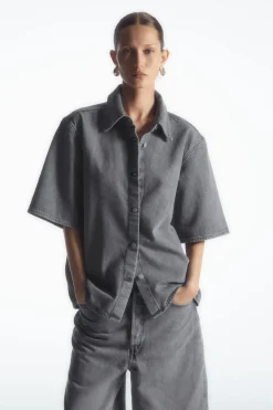 Discount COS RELAXED SHORT-SLEEVED DENIM SHIRT WASHED GRAY