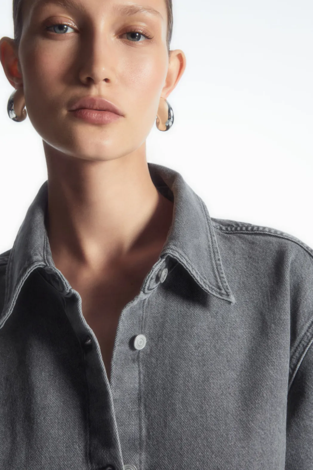 Discount COS RELAXED SHORT-SLEEVED DENIM SHIRT WASHED GRAY