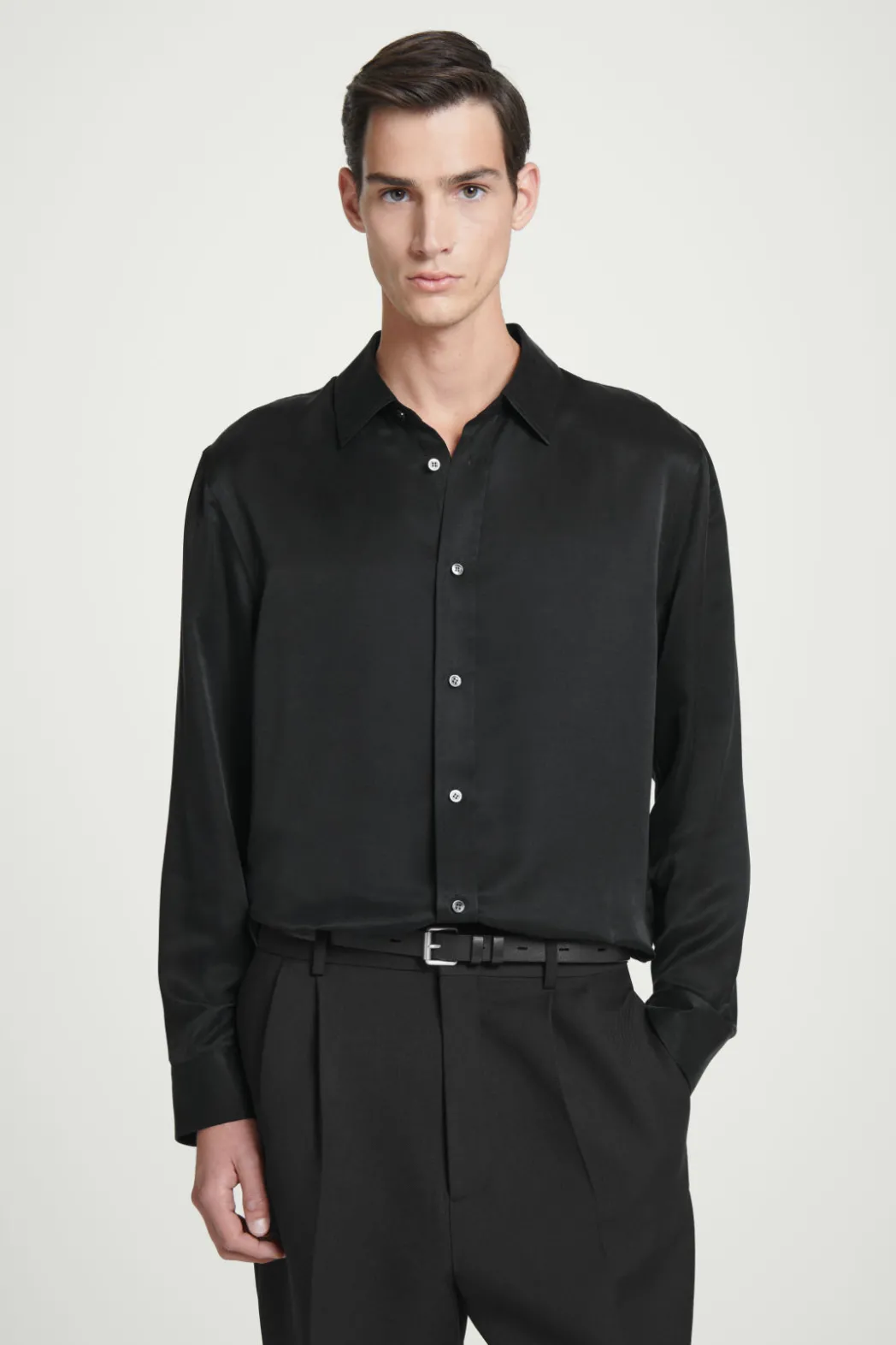 Discount COS RELAXED SILK SHIRT BLACK