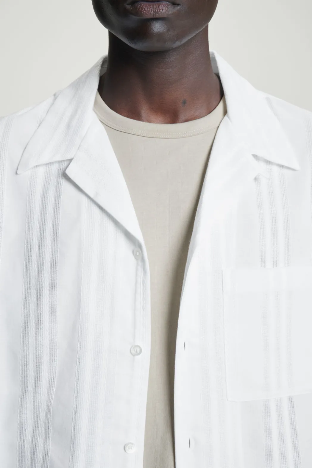 Hot COS RELAXED STRIPE-JACQUARD COTTON SHORT-SLEEVED SHIRT WHITE