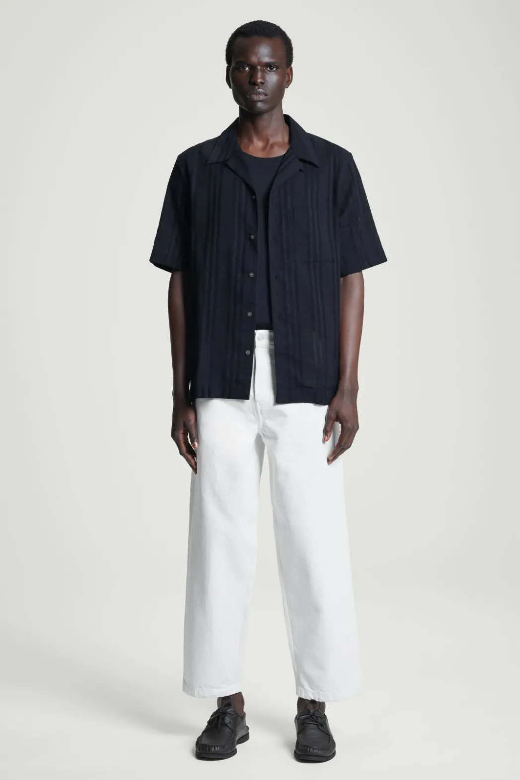 Hot COS RELAXED STRIPE-JACQUARD COTTON SHORT-SLEEVED SHIRT NAVY BLUE