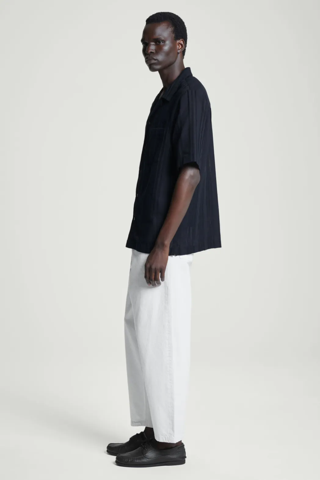 Hot COS RELAXED STRIPE-JACQUARD COTTON SHORT-SLEEVED SHIRT NAVY BLUE