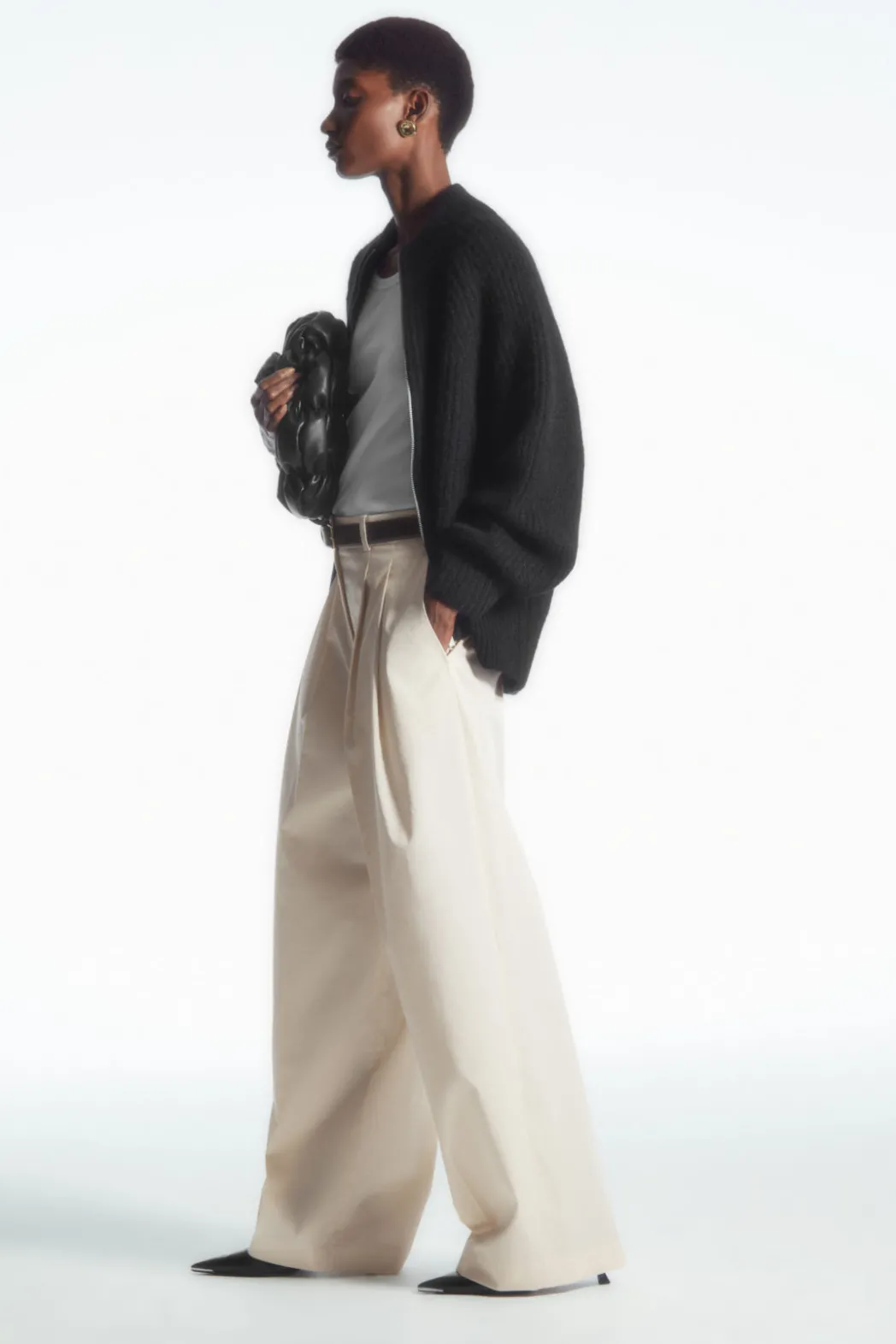COS RELAXED TAILORED WIDE-LEG PANTS CREAM