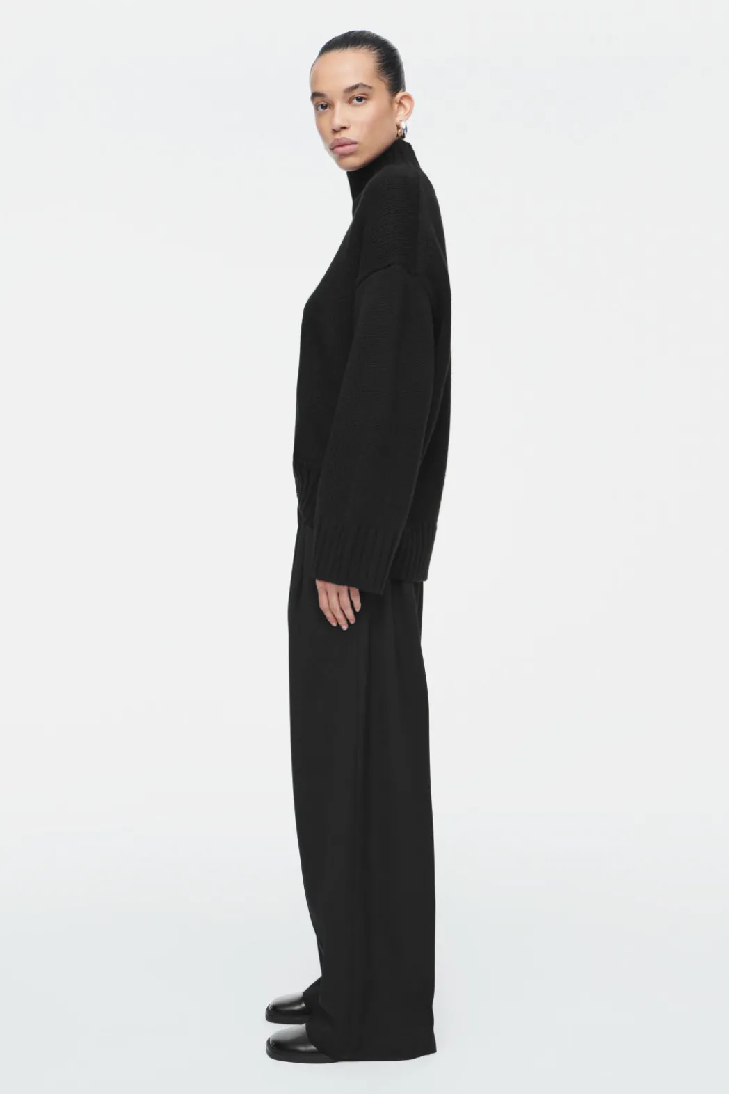 Clearance COS RELAXED TWILL WIDE-LEG PANTS BLACK