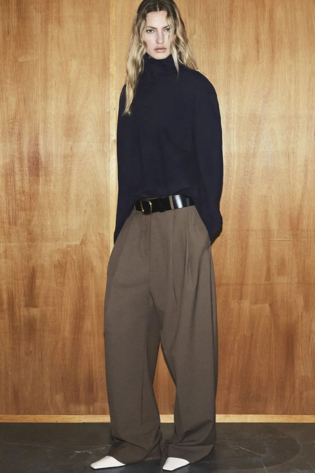 Online COS RELAXED TWILL WIDE-LEG PANTS MOLE