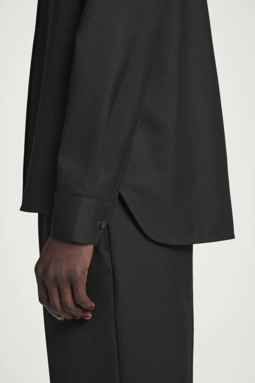 Clearance COS RELAXED UTILITY SHIRT BLACK
