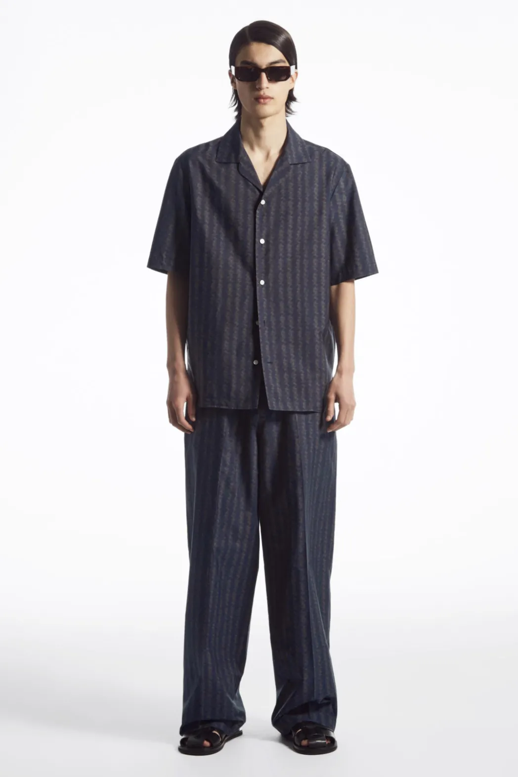 COS RELAXED ZIGZAG STRIPE COTTON SHIRT NAVY BLUE