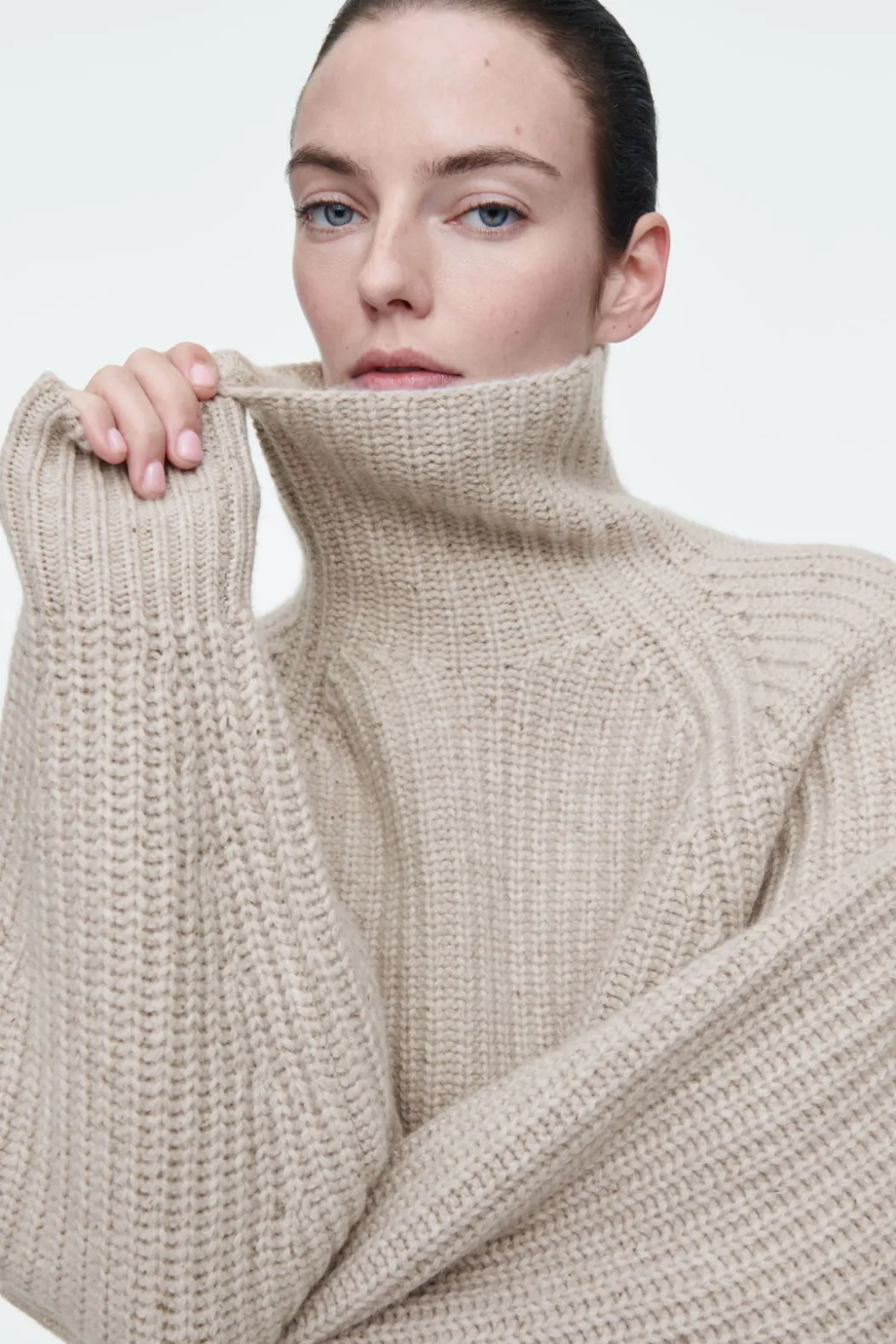 Hot COS RIBBED CASHMERE-BLEND FUNNEL-NECK SWEATER BEIGE MÉLANGE