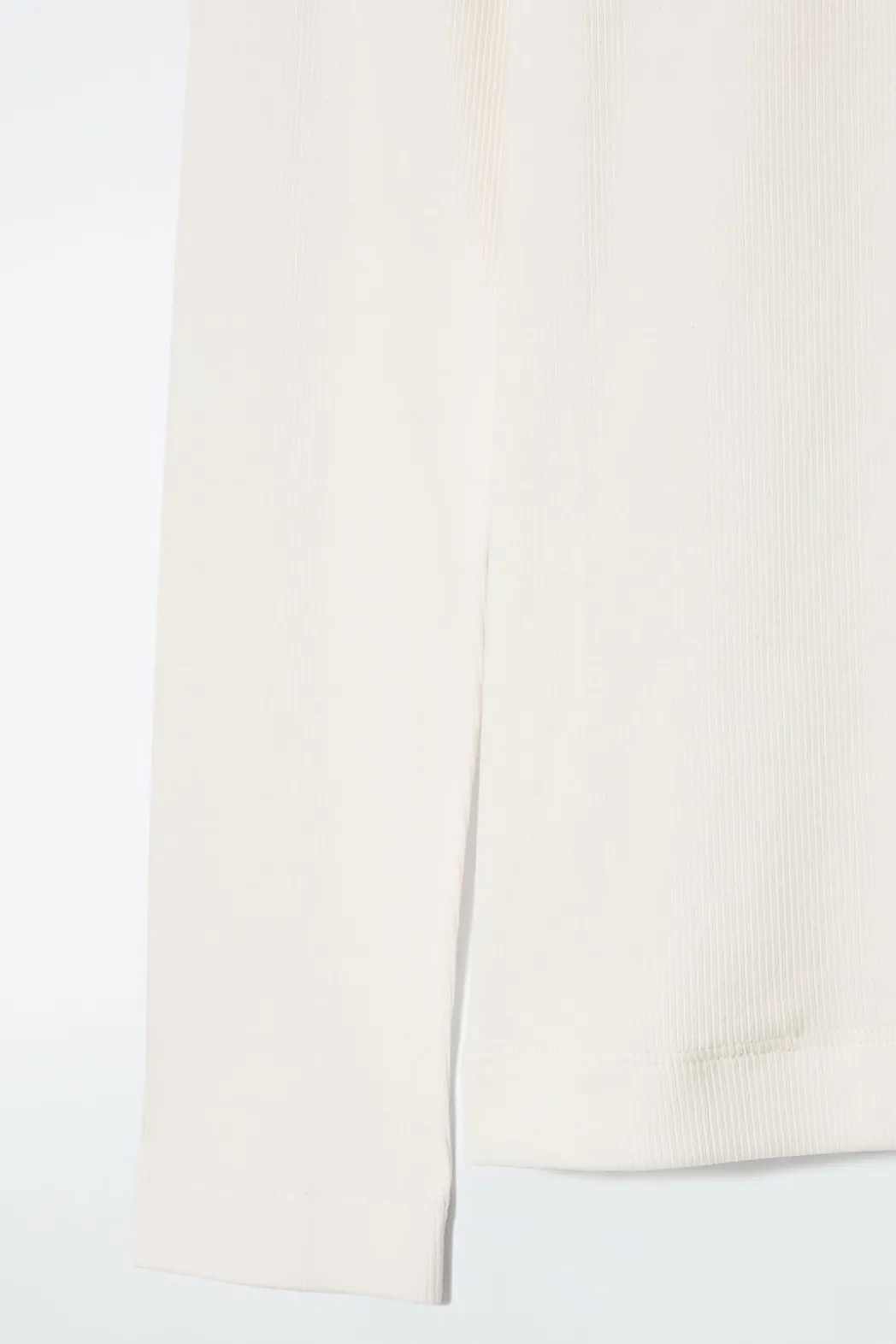 COS RIBBED JERSEY LONG-SLEEVED TOP WHITE