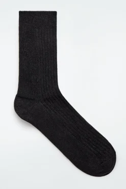 New COS RIBBED LUREX SOCKS BLACK