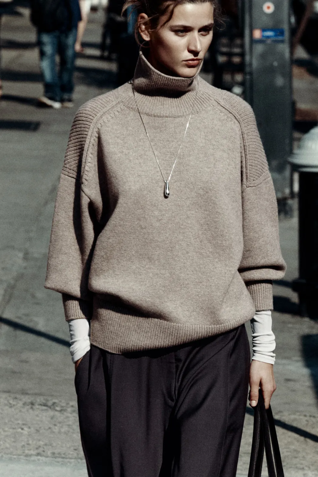 Online COS RIBBED MERINO WOOL TURTLENECK SWEATER BEIGE
