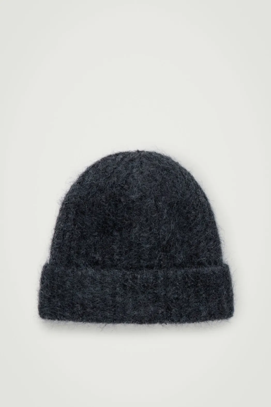 Sale COS RIBBED MOHAIR-BLEND BEANIE BLACK