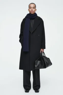 Clearance COS RIBBED WOOL AND CASHMERE SCARF NAVY