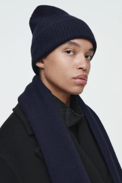 Clearance COS RIBBED WOOL AND CASHMERE SCARF NAVY