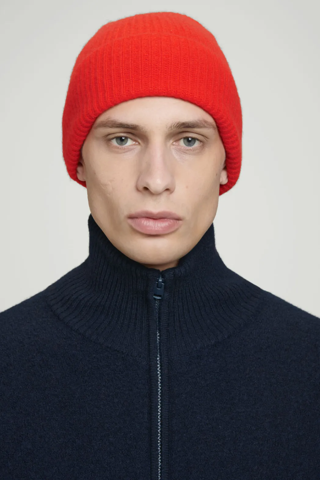Clearance COS RIBBED WOOL AND CASHMERE BEANIE BRIGHT RED