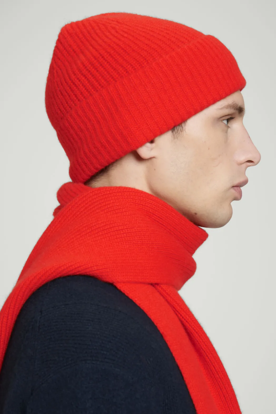 Clearance COS RIBBED WOOL AND CASHMERE BEANIE BRIGHT RED