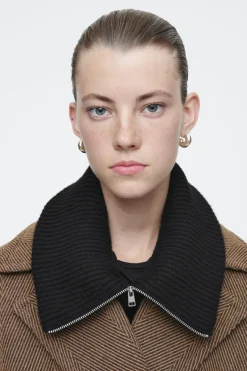 COS RIBBED WOOL COLLAR BLACK