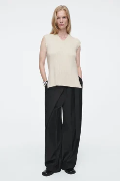 COS RIBBED-KNIT HOODED TANK TOP OFF-WHITE