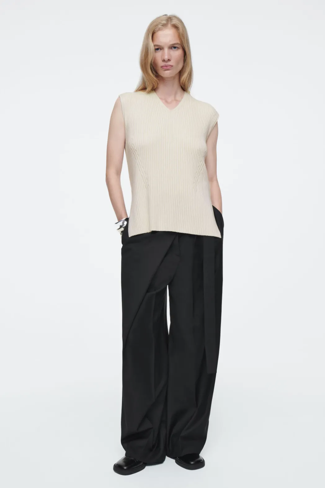 COS RIBBED-KNIT HOODED TANK TOP OFF-WHITE