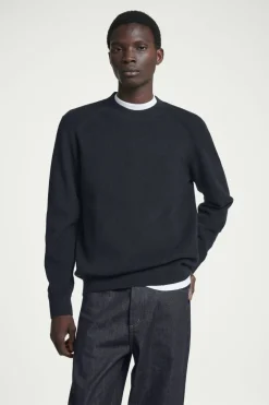 Sale COS RIBBED-KNIT SWEATER NAVY