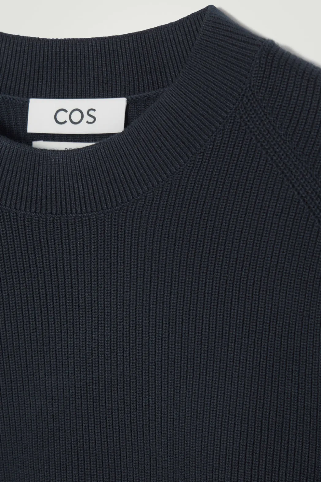 Sale COS RIBBED-KNIT SWEATER NAVY