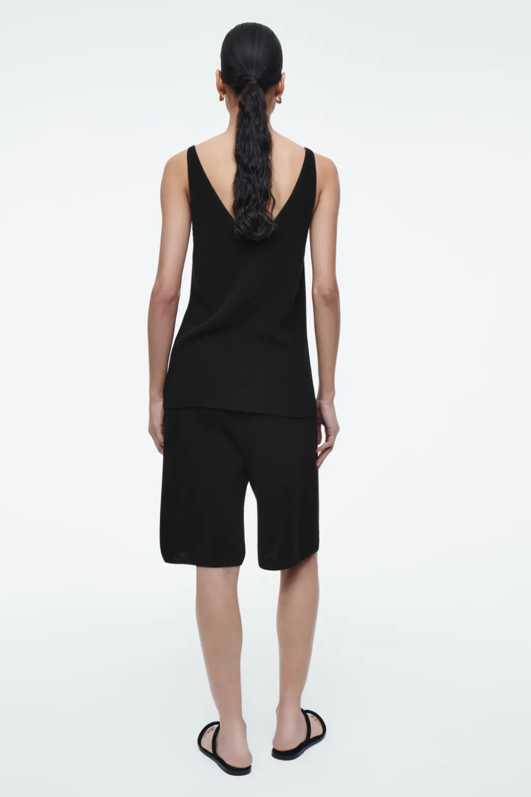 Sale COS RIBBED-KNIT TANK TOP BLACK