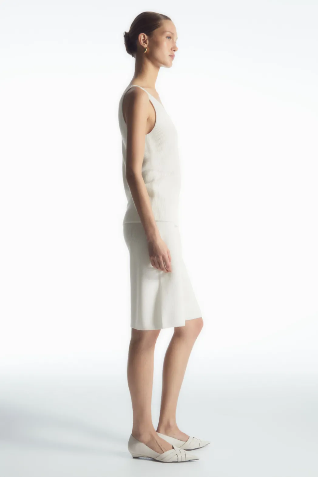 Hot COS RIBBED-KNIT TANK TOP WHITE