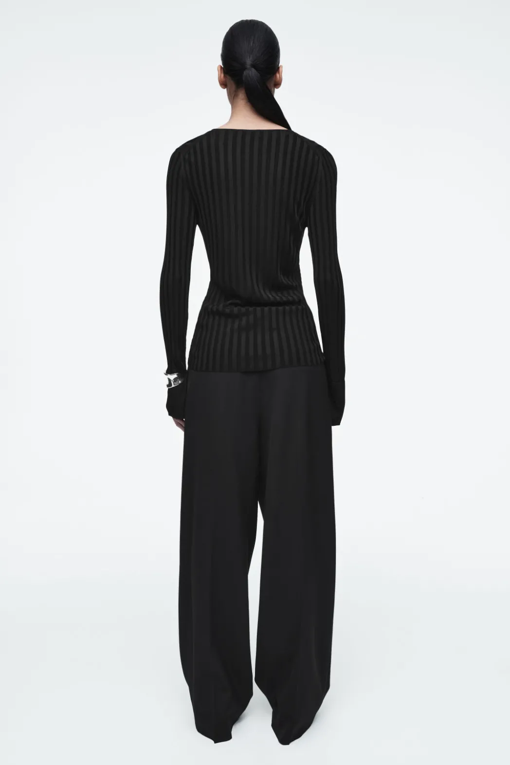 Hot COS RIB-KNIT LONG-SLEEVED TOP BLACK