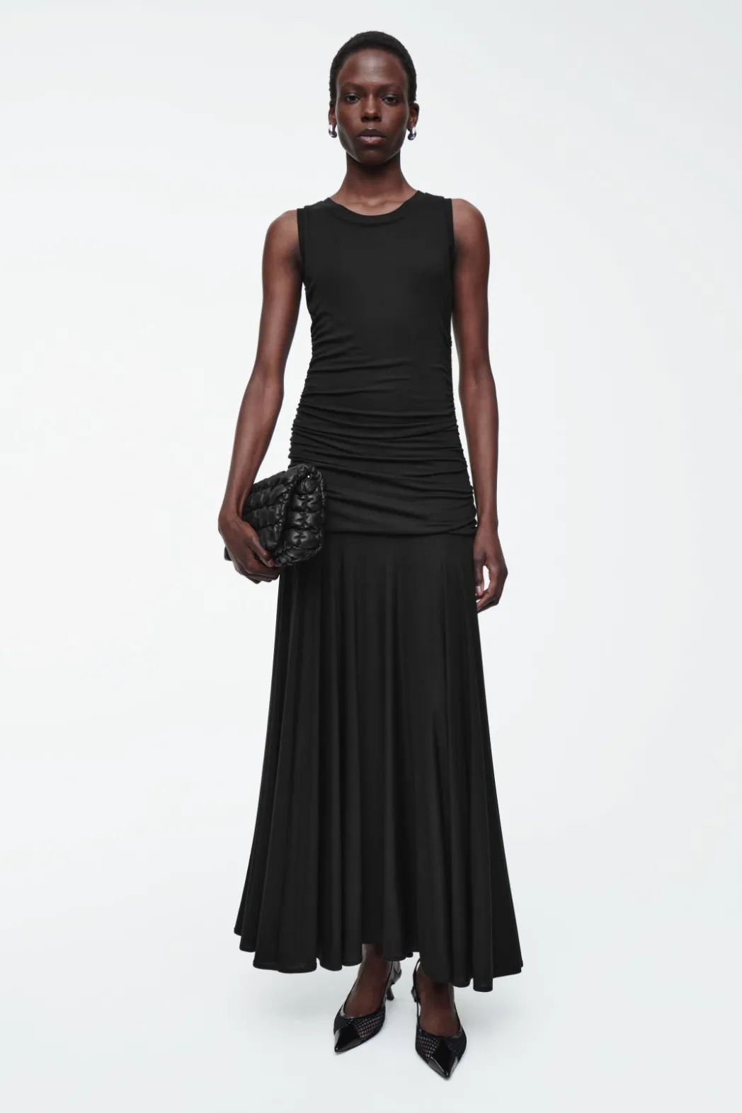 Online COS RUCHED MAXI DRESS BLACK