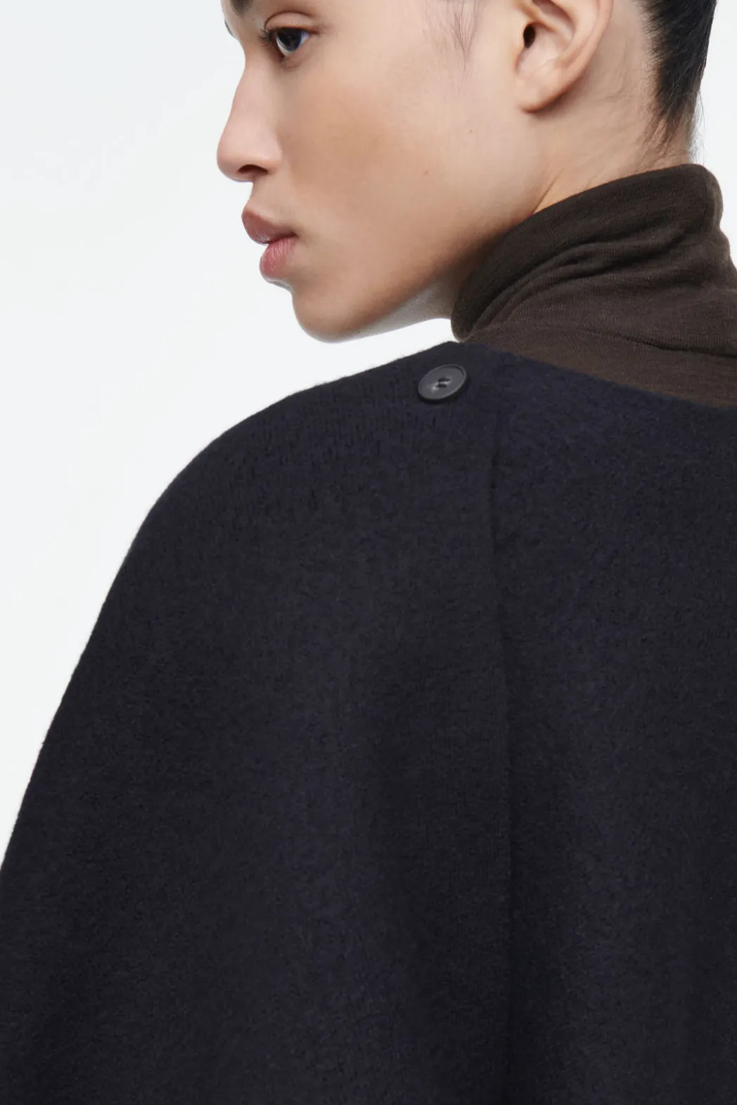 Sale COS SCARF-DETAIL WOOL CAPE NAVY