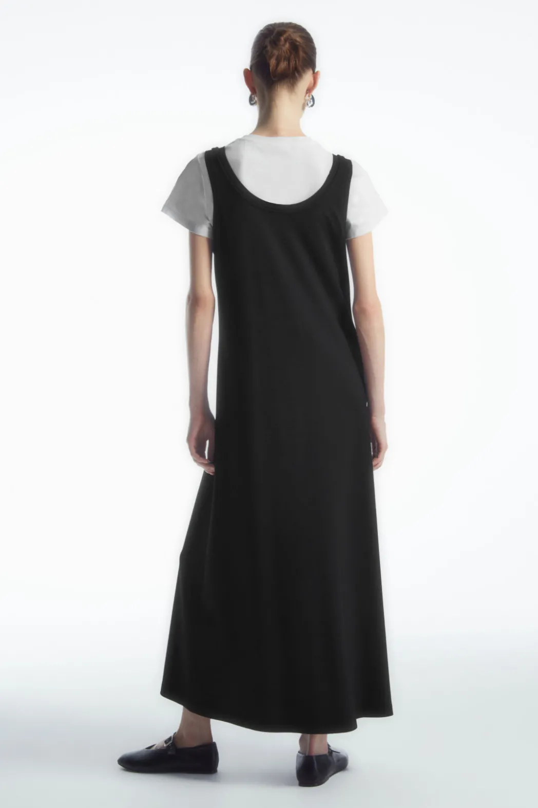 Online COS SCOOP-NECK JERSEY MIDI DRESS BLACK