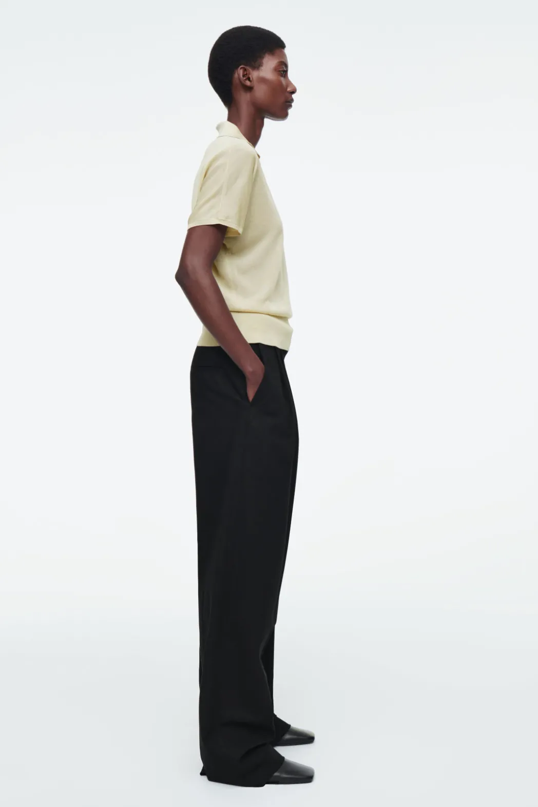 COS SCOOP-NECK KNITTED POLO SHIRT STONE