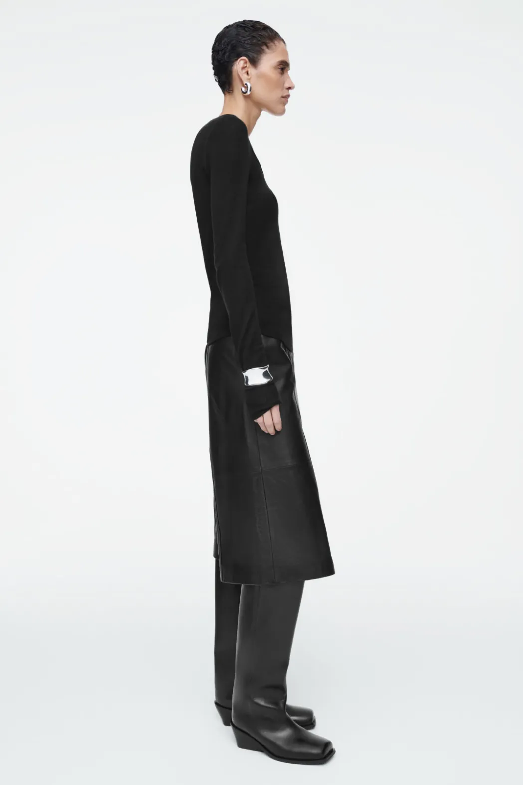 Clearance COS SCOOP-NECK MERINO WOOL LONG-SLEEVED TOP BLACK