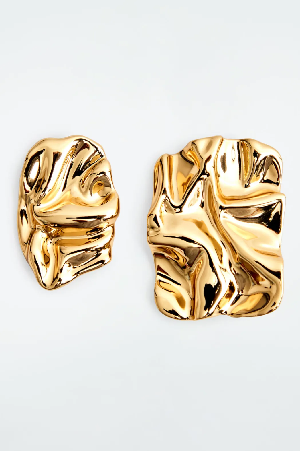 Clearance COS SCRUNCHED MISMATCHED EARRINGS GOLD