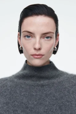 Outlet COS SCULPTED HOOP EARRINGS SILVER
