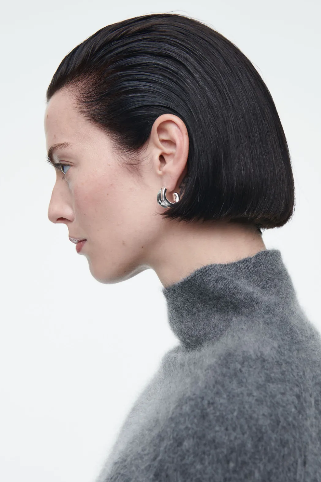 Outlet COS SCULPTED HOOP EARRINGS SILVER