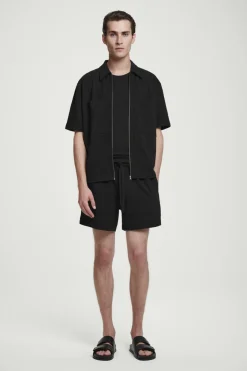 Online COS SEERSUCKER ELASTICATED SHORTS BLACK