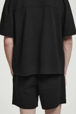 Online COS SEERSUCKER ELASTICATED SHORTS BLACK