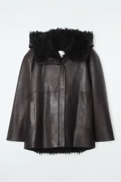 Online COS SHEARLING-LINED NAPPA HOODED JACKET DARK BROWN