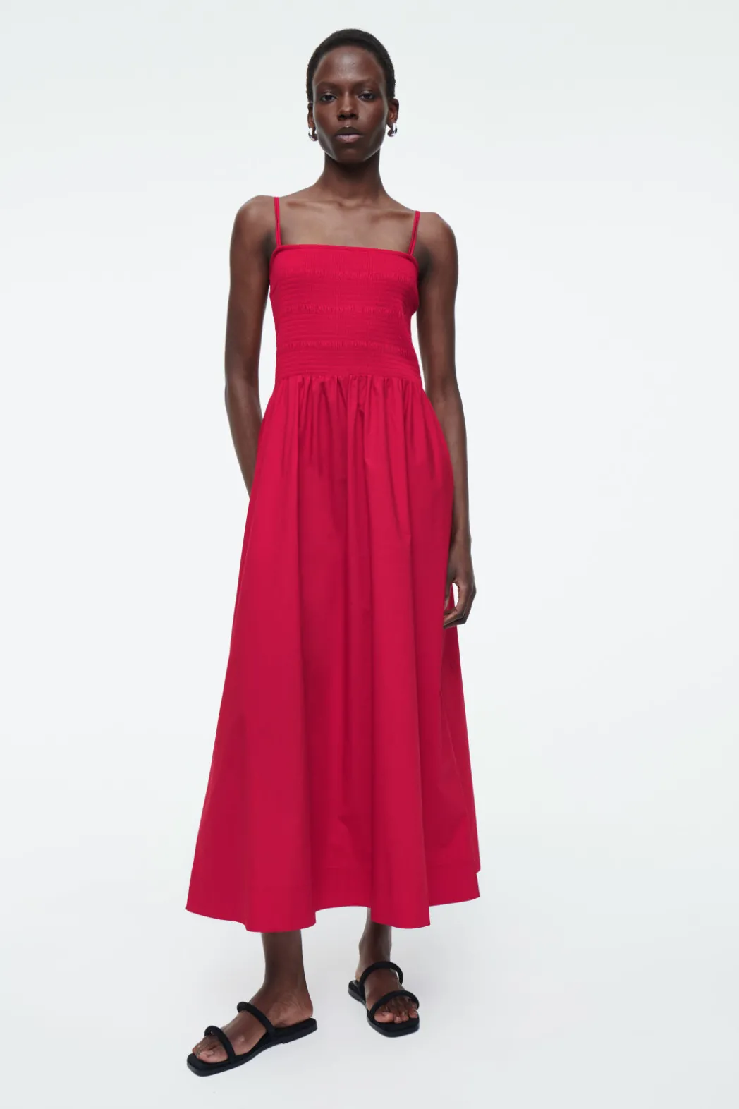 Discount COS SHIR MIDI DRESS RED