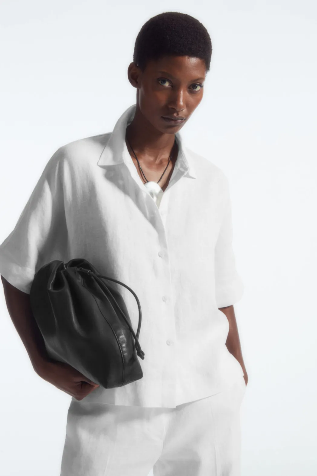 COS SHORT-SLEEVED LINEN SHIRT WHITE
