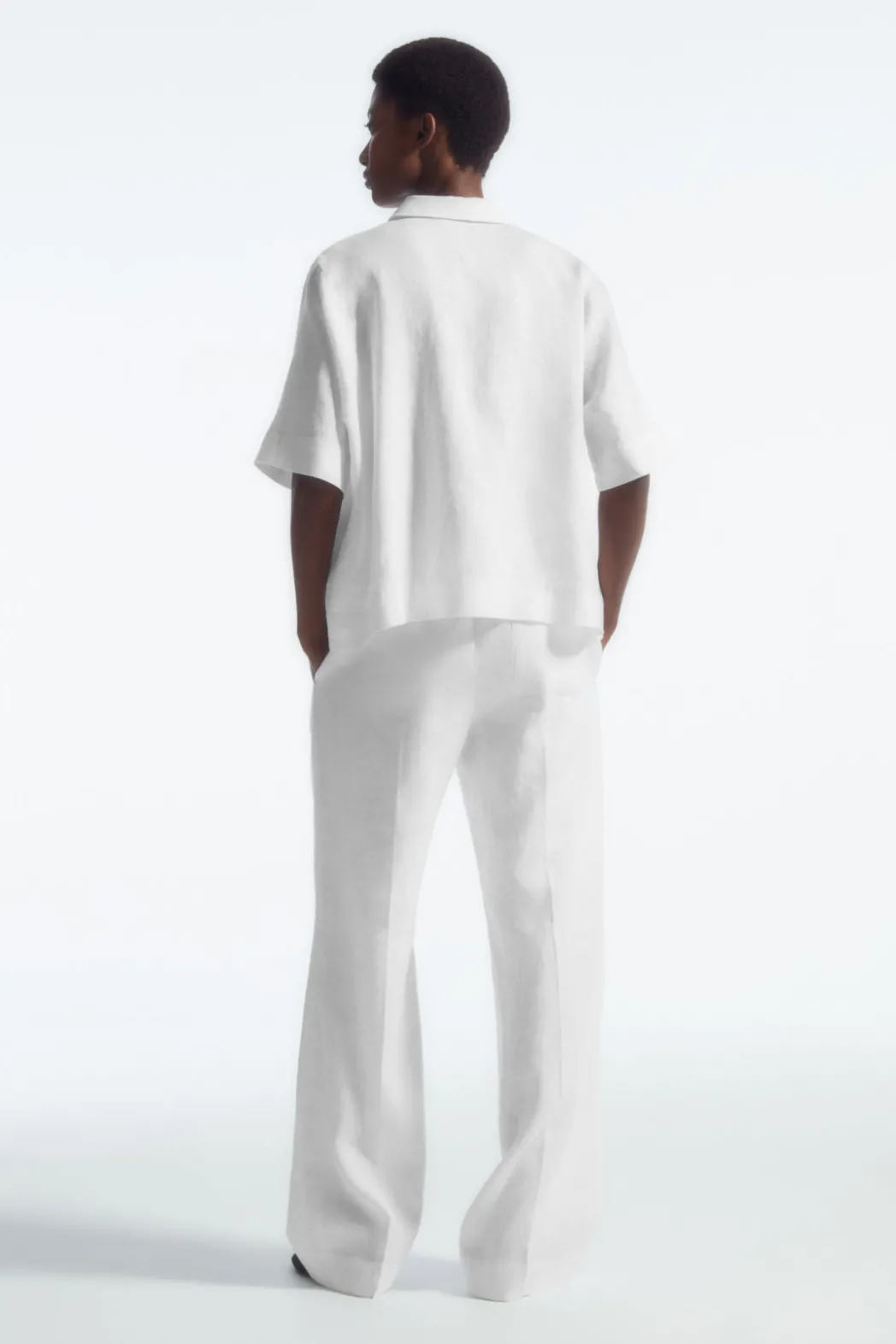 COS SHORT-SLEEVED LINEN SHIRT WHITE
