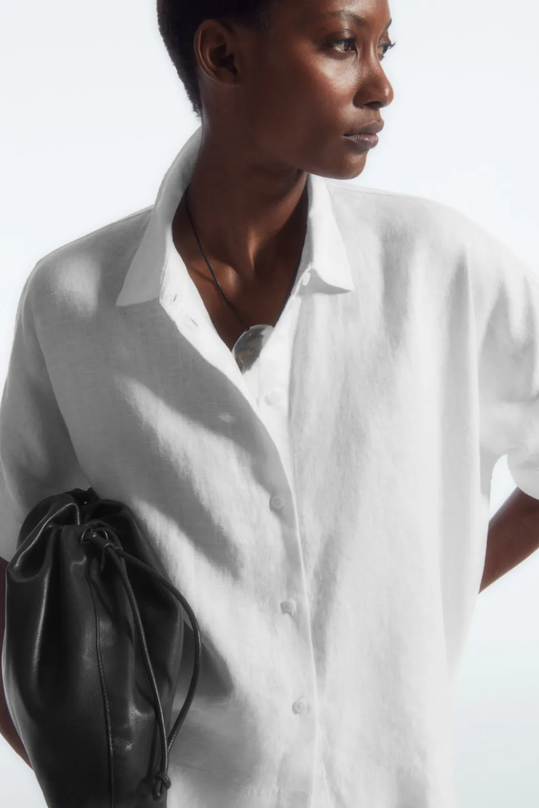 COS SHORT-SLEEVED LINEN SHIRT WHITE