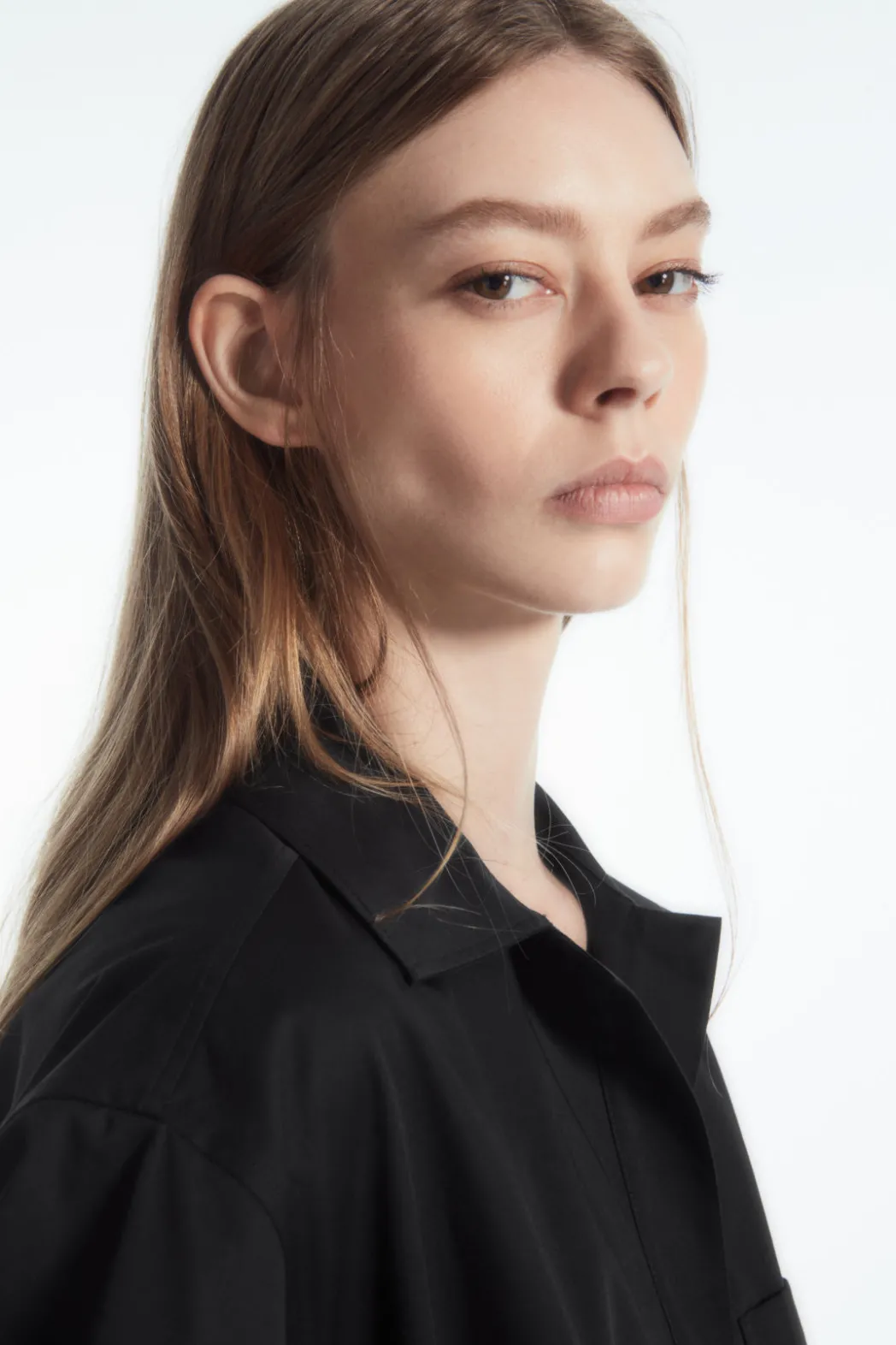COS SHORT-SLEEVED RESORT SHIRT BLACK