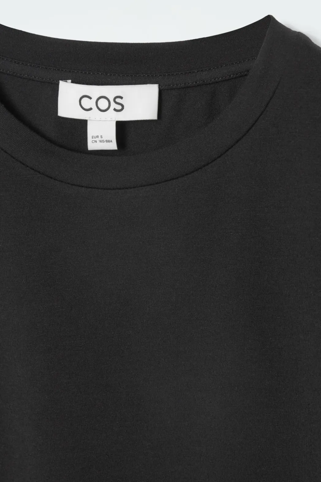 COS SHRUNKEN SLIM T-SHIRT BLACK